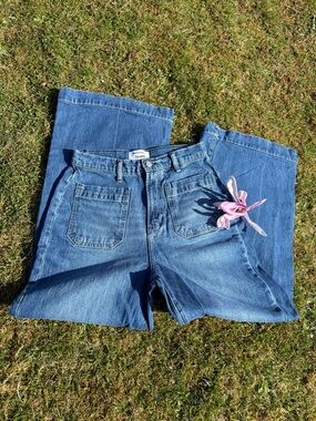 High-Rise Wide Leg Jeans in Medium Blue